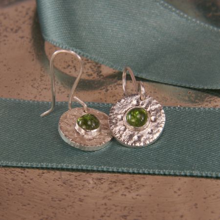 Silber Ohrringe mit grünem Edelstein